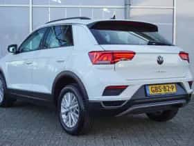 Volkswagen T-Roc (2021) thumbnail 11