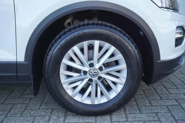 Volkswagen T-Roc (2021) thumbnail 13