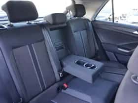 Volkswagen T-Roc (2021) thumbnail 35