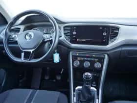 Volkswagen T-Roc (2021) thumbnail 38
