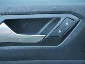 Volkswagen T-Roc (2021) thumbnail 39