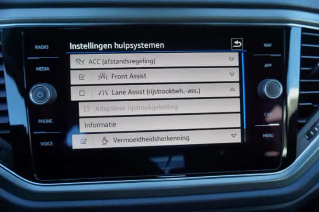 Volkswagen T-Roc (2021) thumbnail 54