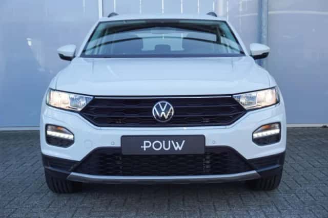 Volkswagen T-Roc (2021) thumbnail 8