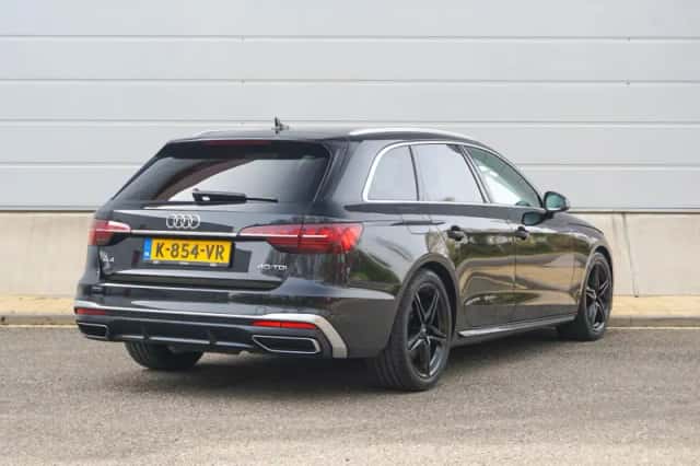 Audi A4 (2020) thumbnail 2