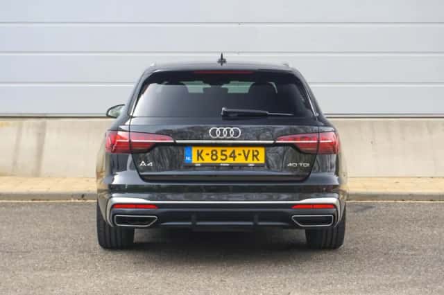 Audi A4 (2020) thumbnail 11