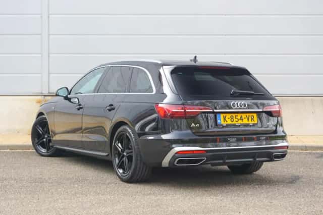Audi A4 (2020) thumbnail 12