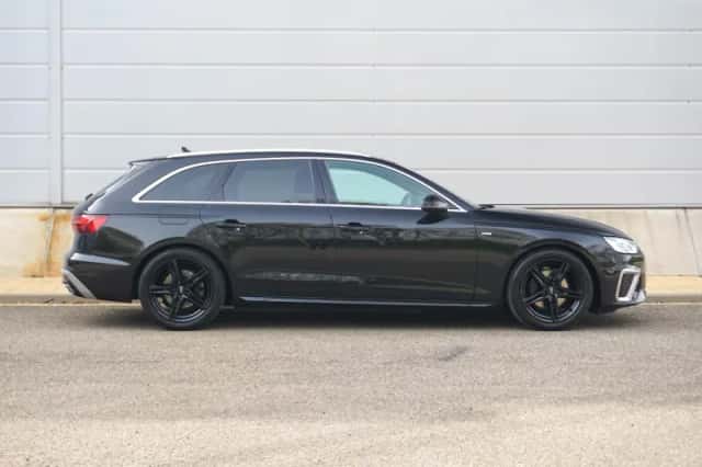 Audi A4 (2020) thumbnail 3