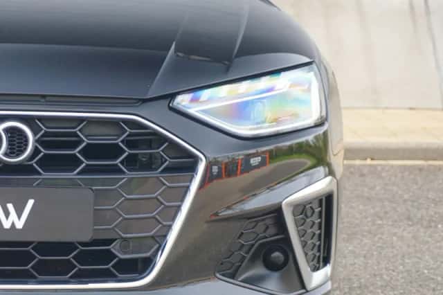 Audi A4 (2020) thumbnail 9