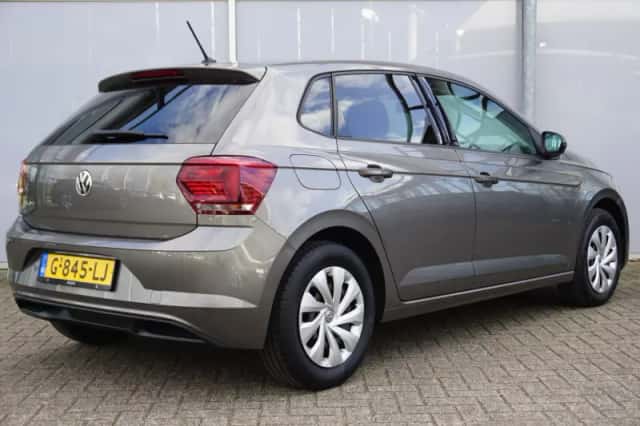 Volkswagen Polo (2019) thumbnail 2