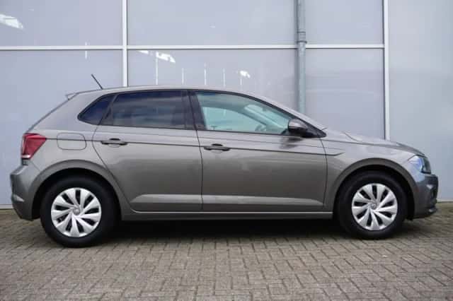 Volkswagen Polo (2019) thumbnail 3