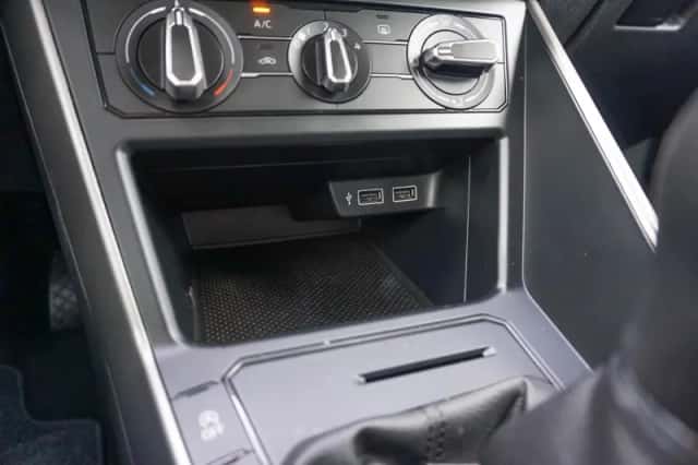 Volkswagen Polo (2019) thumbnail 27