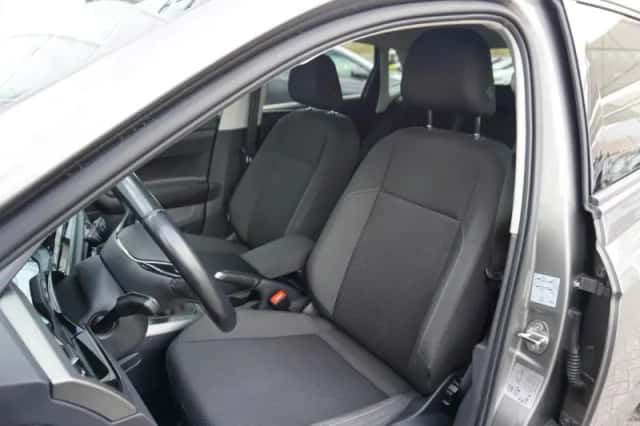 Volkswagen Polo (2019) thumbnail 4