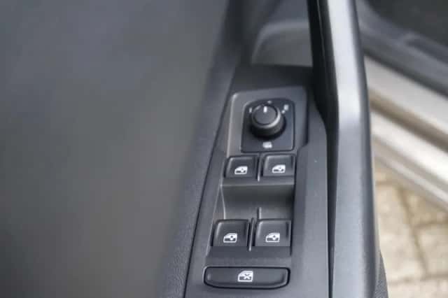 Volkswagen Polo (2019) thumbnail 33