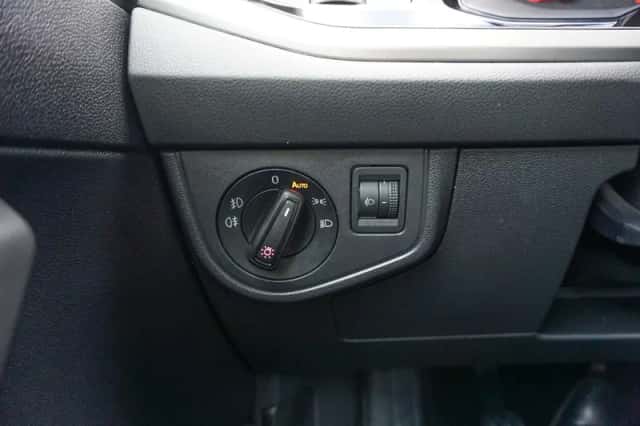 Volkswagen Polo (2019) thumbnail 34