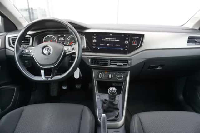 Volkswagen Polo (2019) thumbnail 5