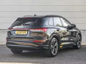 Audi Q4 e-tron (2024) thumbnail 2