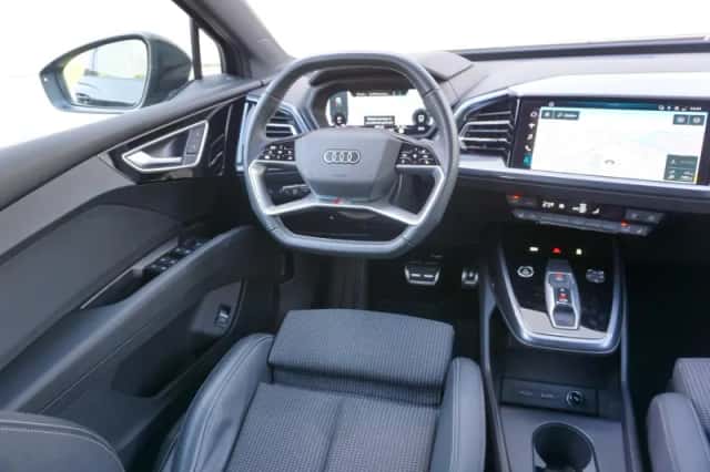 Audi Q4 e-tron (2024) thumbnail 23