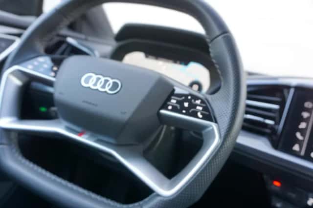 Audi Q4 e-tron (2024) thumbnail 38