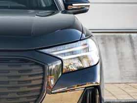 Audi Q4 e-tron (2024) thumbnail 10