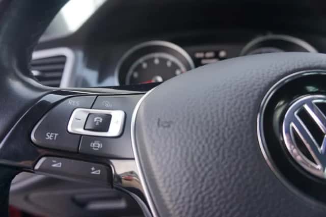 Volkswagen Golf (2020) thumbnail 22