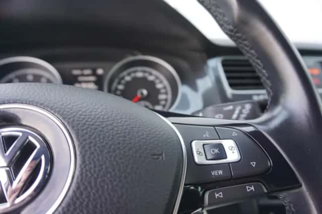 Volkswagen Golf (2020) thumbnail 23