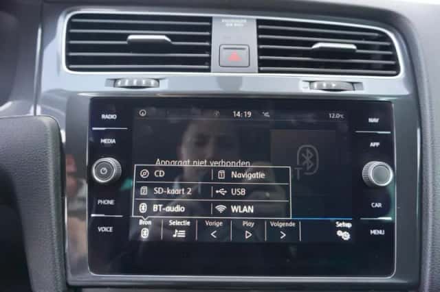 Volkswagen Golf (2020) thumbnail 39