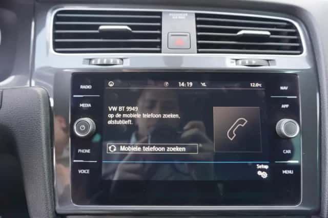 Volkswagen Golf (2020) thumbnail 40