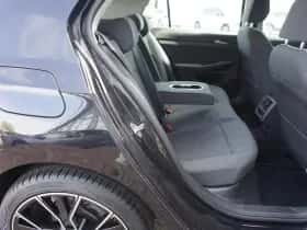 Volkswagen Golf (2023) thumbnail 31
