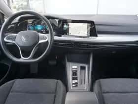 Volkswagen Golf (2023) thumbnail 5