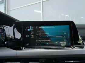 Volkswagen Golf (2023) thumbnail 43