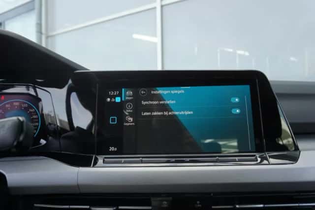 Volkswagen Golf (2023) thumbnail 44