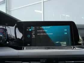 Volkswagen Golf (2023) thumbnail 44