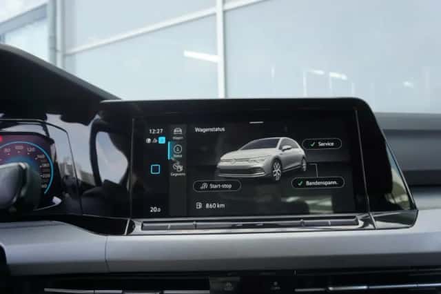 Volkswagen Golf (2023) thumbnail 46