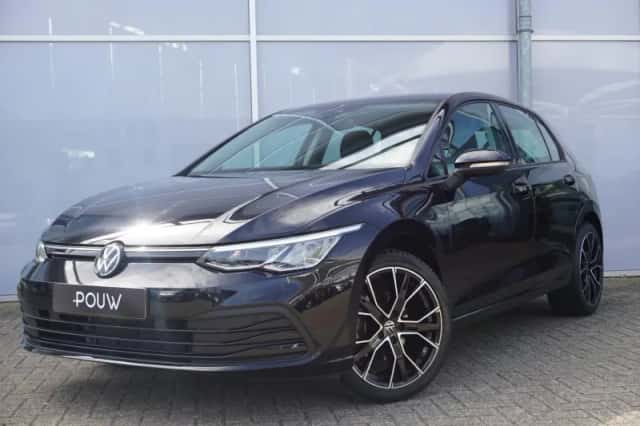 Volkswagen Golf (2023) thumbnail 56