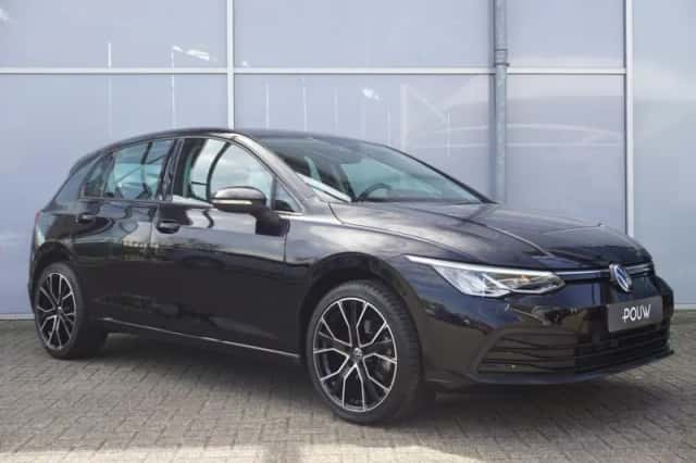 Volkswagen Golf (2023) thumbnail 9