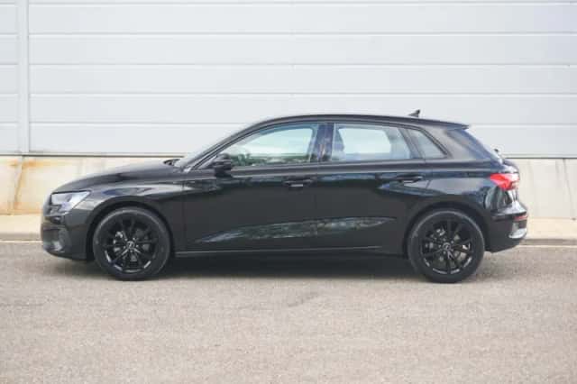 Audi A3 (2023) thumbnail 12