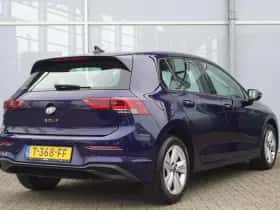 Volkswagen Golf (2023) thumbnail 2