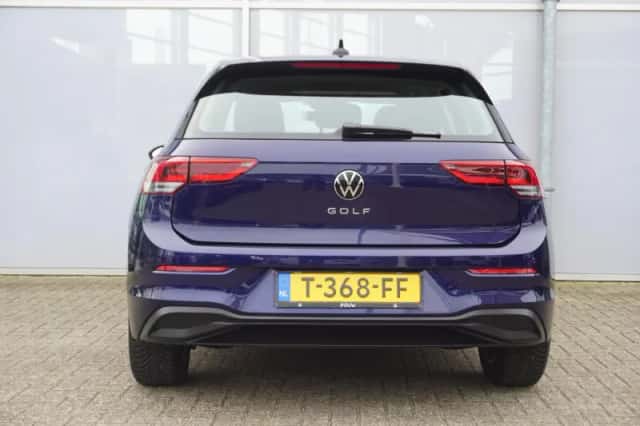 Volkswagen Golf (2023) thumbnail 11