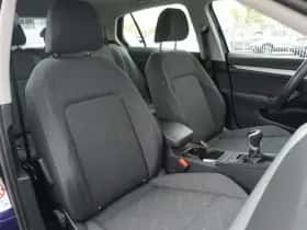 Volkswagen Golf (2023) thumbnail 16