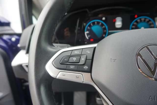 Volkswagen Golf (2023) thumbnail 24