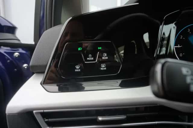 Volkswagen Golf (2023) thumbnail 37