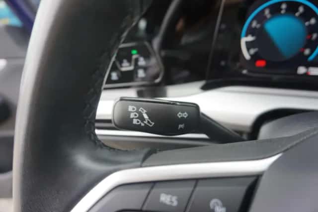 Volkswagen Golf (2023) thumbnail 38