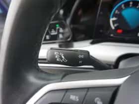 Volkswagen Golf (2023) thumbnail 38