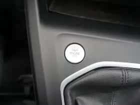 Volkswagen Golf (2023) thumbnail 40