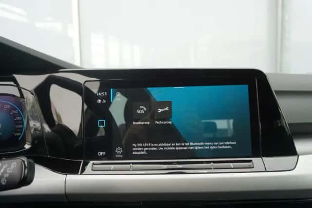 Volkswagen Golf (2023) thumbnail 43