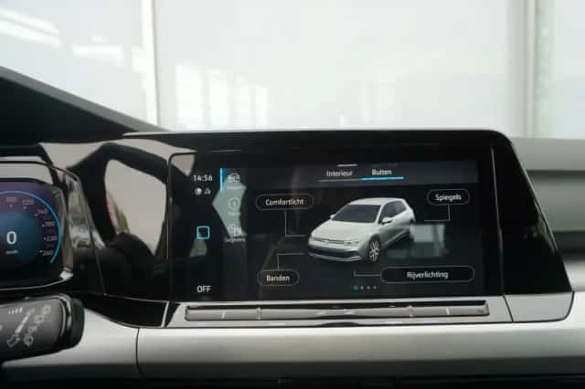 Volkswagen Golf (2023) thumbnail 46