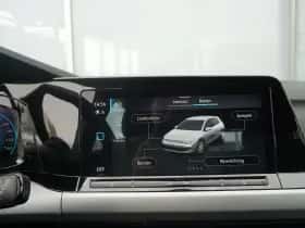 Volkswagen Golf (2023) thumbnail 46