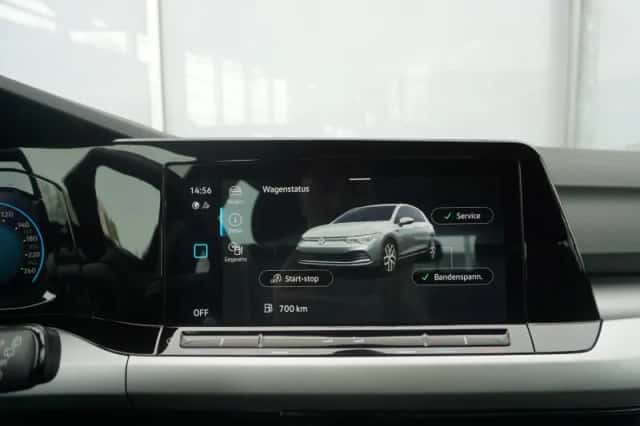 Volkswagen Golf (2023) thumbnail 47