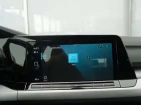 Volkswagen Golf (2023) thumbnail 49