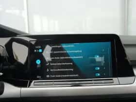 Volkswagen Golf (2023) thumbnail 55